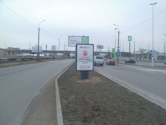 Фото рекламной плоскости по адресу вул. К.-Карого (навпроти вул. Сухомлинського)