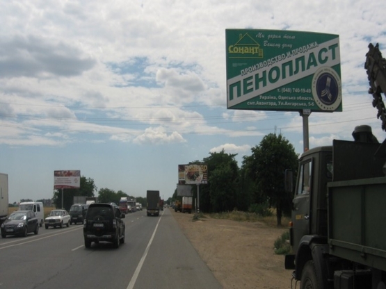 Фото рекламної площини за адресою Объездная дорога, 2 столба 23+430 А (в сторону Авангарда с 2 столбов)