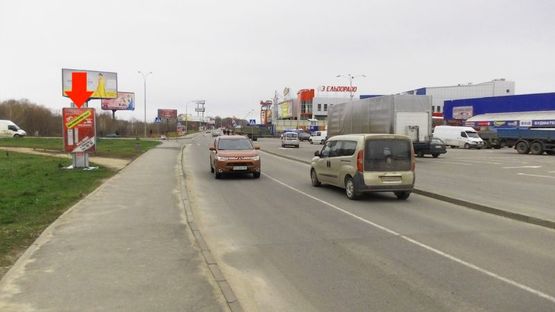 Фото рекламной плоскости по адресу Заречанская ул., 11, возле супермаркета "Епицентр", "Таврия", №1