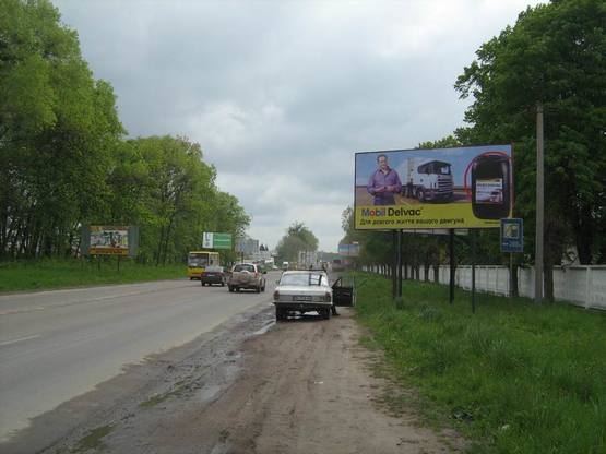 Фото рекламної площини за адресою с.Малехів (М2)