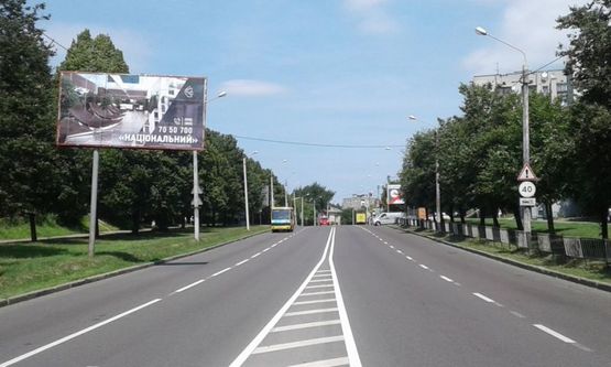 Фото рекламной плоскости по адресу вул. Пасічна 89