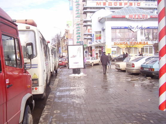 Фото рекламної площини за адресою Галицька ЗОЛОТА ПІРАМІДА  ст. А