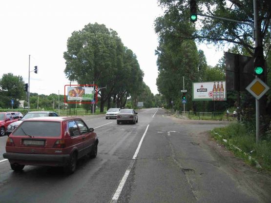 Фото рекламной плоскости по адресу м-к Рясне (вул. Шевченка, передмістя Львова)