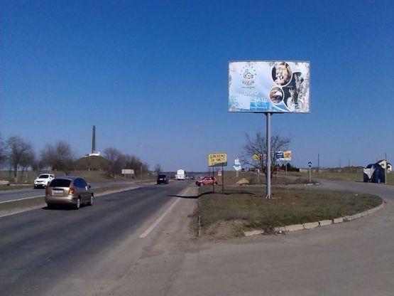 Фото рекламної площини за адресою Одесса-Николаев 21+900 А ( в стор. Николаева)