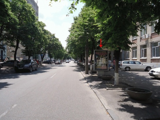 Фото рекламной плоскости по адресу Воскресенская ул.14, возле Приватбанка, Горисполкома, №2