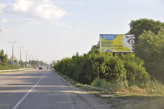 Фото рекламної площини за адресою пр-т Слобожанський - ж/м "Золоті ключі", ТЦ "Метро", смт Слобожанське, в сторону м. Дніпро