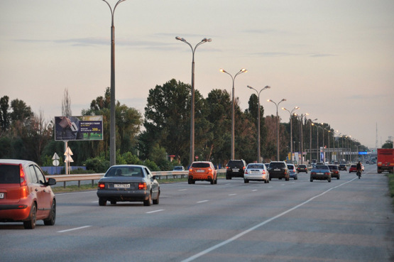 Фото рекламної площини за адресою пр-т Слобожанський - ж/м "Золоті ключі", до міста, смт Слобожанське
