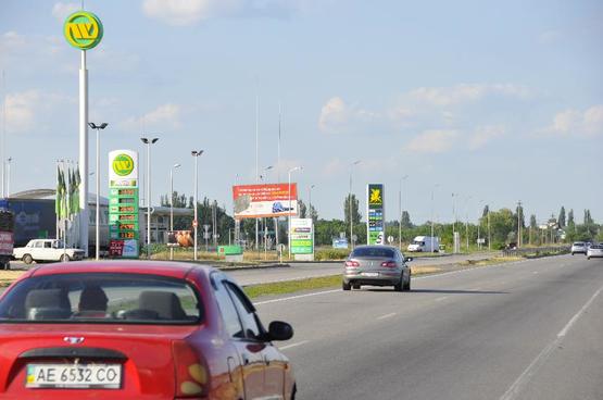 Фото рекламной плоскости по адресу Донецьке шосе, між АЗС WOG та АЗС ОККО
