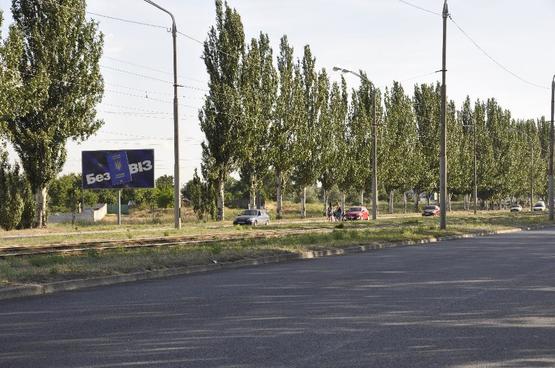 Фото рекламной плоскости по адресу Донецьке шосе, навпроти магазину "Ясень"