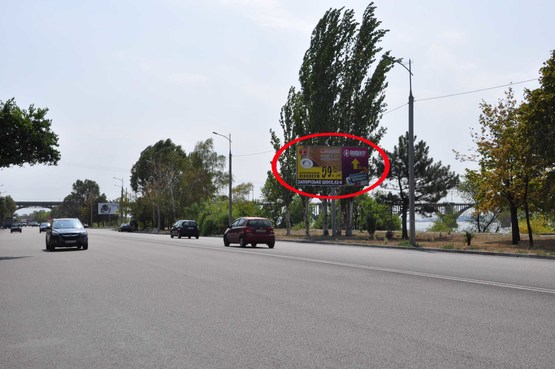 Фото рекламної площини за адресою вул. М. Малиновського, 76, Мерефо-Херсонський міст, в сторону Ігрені, Придніпровська