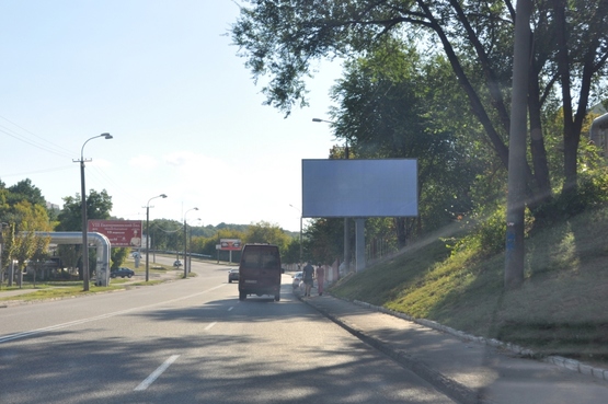 Фото рекламной плоскости по адресу вул. Космічна (навпроти першої ТЕЦ) 