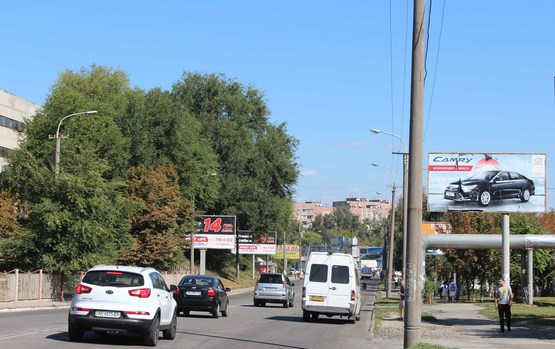 Фото рекламної площини за адресою вул. Космічна (навпроти схилу)