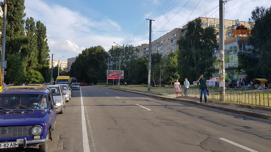 Фото рекламной плоскости по адресу пр-т Героїв - ТЦ "Перемога" (з центру)