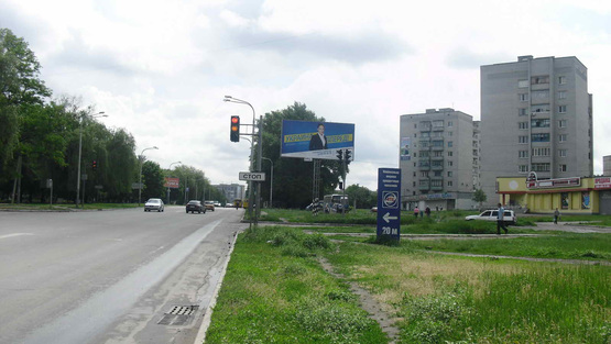 Фото рекламной плоскости по адресу вул. Дніпровська, магазин АТБ-маркет