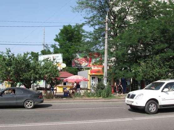 Фото рекламної площини за адресою ул. Бочарова, 2м (напроти)