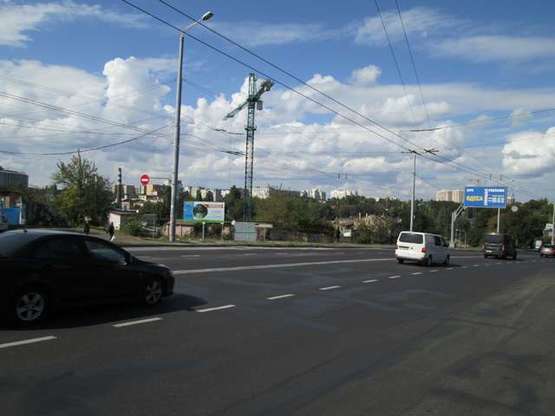 Фото рекламной плоскости по адресу ул. Разумовская, 57 (автовокзал)