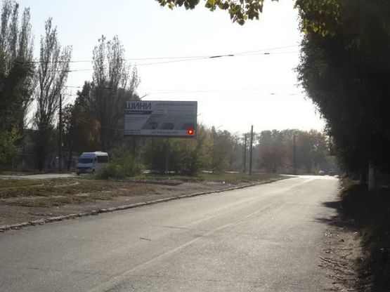 Фото рекламної площини за адресою Кротова ул., 19, остановка