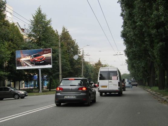 Фото рекламной плоскости по адресу m028B,вул. Криворізька, 10