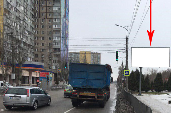 Фото рекламної площини за адресою t041A,вул. Маршала Малиновського, навпроти буд. 14, біля світлофора