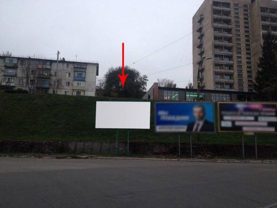 Фото рекламной плоскости по адресу дз72А,вул. Бурхана, в районі готелю "Зоря"