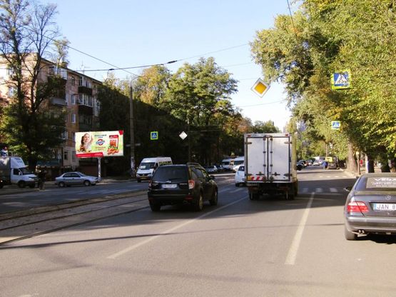 Фото рекламной плоскости по адресу m006B,просп. Богдана Хмельницького - вул. Краснопольська