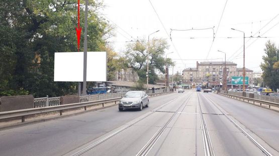 Фото рекламной плоскости по адресу s074B,в'їзд на Амурський міст з Правого берега