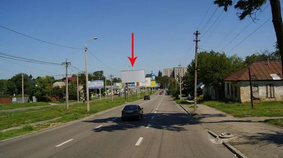 Фото рекламной плоскости по адресу t030A,вул. Робоча, 15