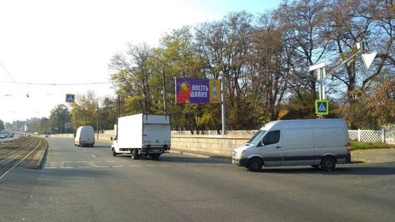 Фото рекламной плоскости по адресу t082A,просп. Богдана Хмельницького (Героїв Сталінграда) - вул. Гавриленка, біля світлофору