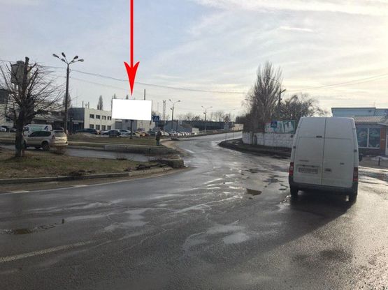Фото рекламної площини за адресою t109A2,вул. Івана Езау, в районі буд. № 7 А, на розділовому трикутнику