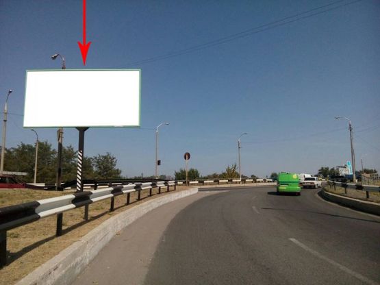 Фото рекламной плоскости по адресу дз34А,авторозв'язка вул. Січеславський шлях - вул. Дорожня - пр. Ювілейний (на розділовій смузі шляхопроводу)