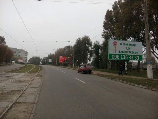 Фото рекламной плоскости по адресу дз37А,пр. Василя Стуса - вул. Бурхана (район з/д платформи)