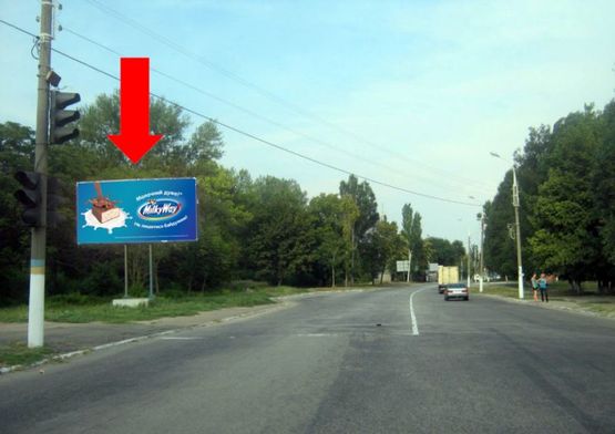 Фото рекламной плоскости по адресу дз46Б,просп. Конституції - вул. Січеславський шлях, біля світлофора