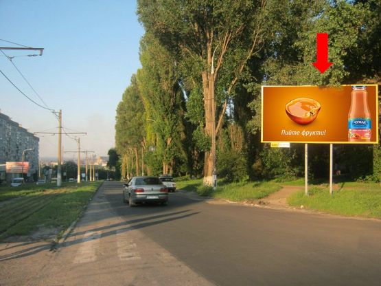 Фото рекламной плоскости по адресу дз56А,перехрестя просп. В.Стуса - вул. Звенигородська