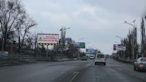 Фото рекламної площини за адресою Пв08Б,вул. Дніпровська - вул.Крилова, біля світлофора