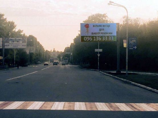 Фото рекламної площини за адресою Пв20А,вул. Дніпровська - вул. Тельмана, біля світлофора