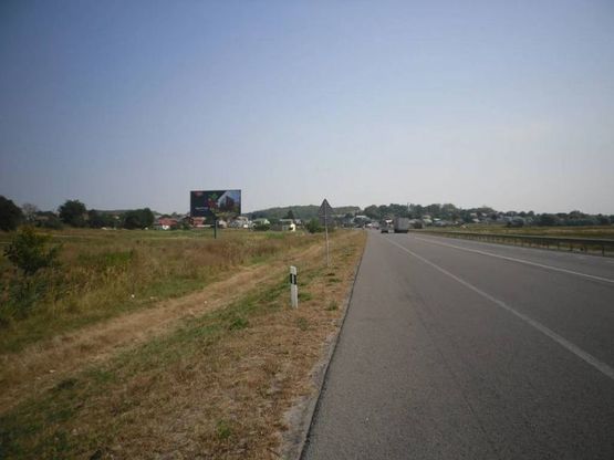 Фото рекламної площини за адресою с. Колоденка, 328-й км автодороги М06 (Київ-Чоп)