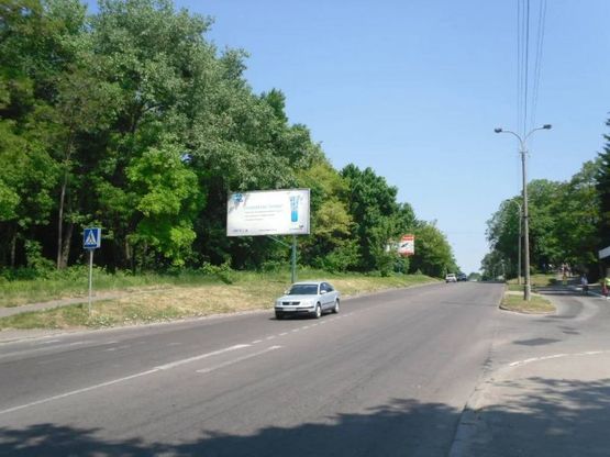 Фото рекламной плоскости по адресу м. Рівне, вул. Чорновола, навпроти будинку № 79