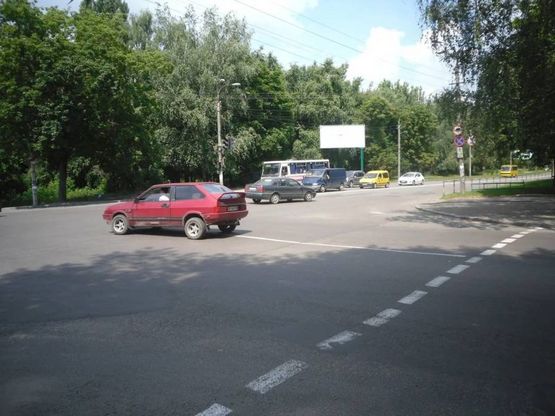 Фото рекламної площини за адресою м. Рівне, вул. Чорновола, в районі перехрестя з вул. Басівкутською