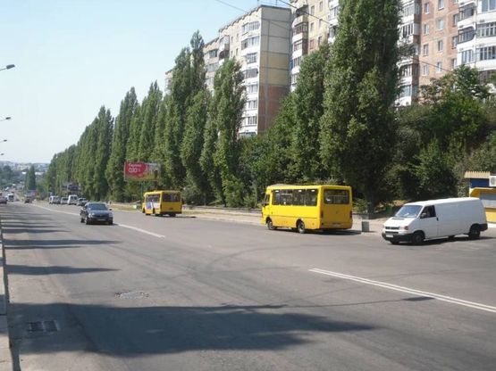 Фото рекламной плоскости по адресу м. Рівне, вул. Р.Шухевича, 18