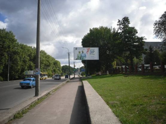 Фото рекламной плоскости по адресу м. Рівне, вул. Київська, 78г