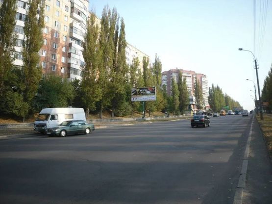 Фото рекламной плоскости по адресу м. Рівне, вул. Р.Шухевича, 18
