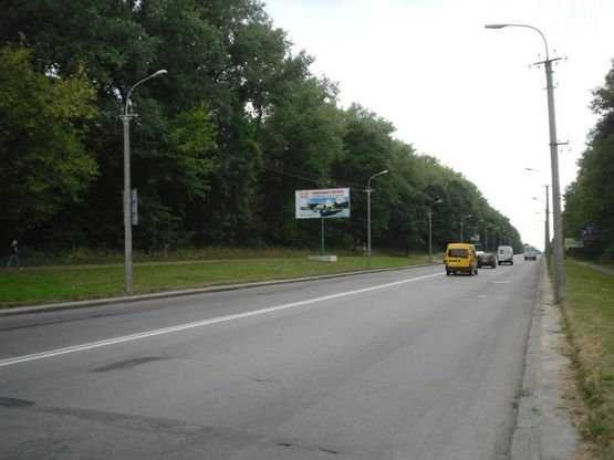 Фото рекламной плоскости по адресу м. Рівне, вул. Київська, 90