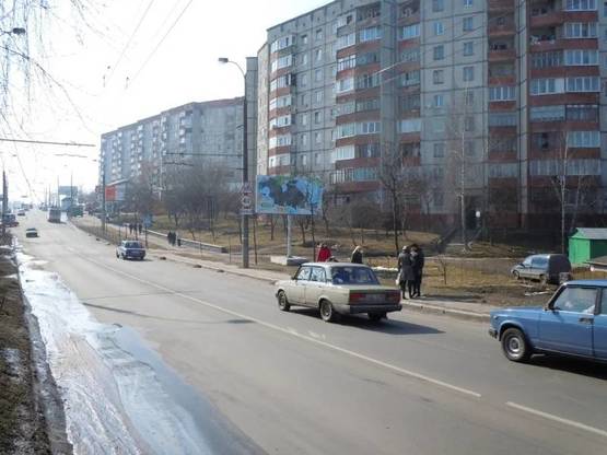 Фото рекламной плоскости по адресу м. Рівне, вул. Дубенська, 68