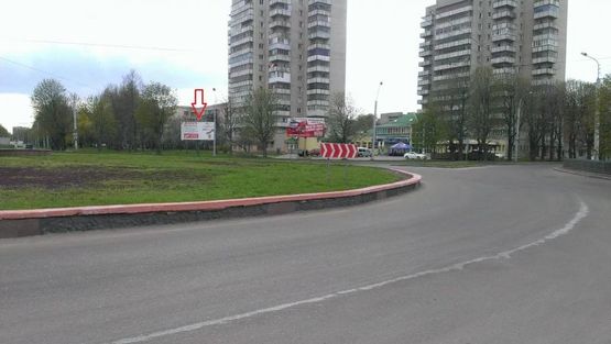 Фото рекламной плоскости по адресу м. Рівне, вул. Гагаріна, перехрестя з вул. Льонокомбінатівською