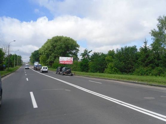 Фото рекламной плоскости по адресу м. Рівне, вул. Січових Стрільців, в районі перехрестя з вул. Клубною