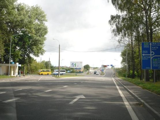 Фото рекламной плоскости по адресу м. Рівне, вул. Київська, 110