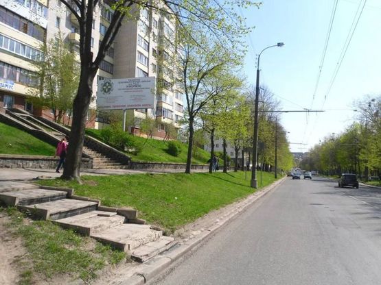 Фото рекламной плоскости по адресу м. Рівне, вул. Княгині Ольги, 3