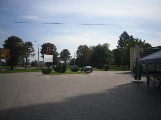 Фото рекламної площини за адресою м. Рівне, вул. Гагаріна, перехрестя з вул. Льонокомбінатівською