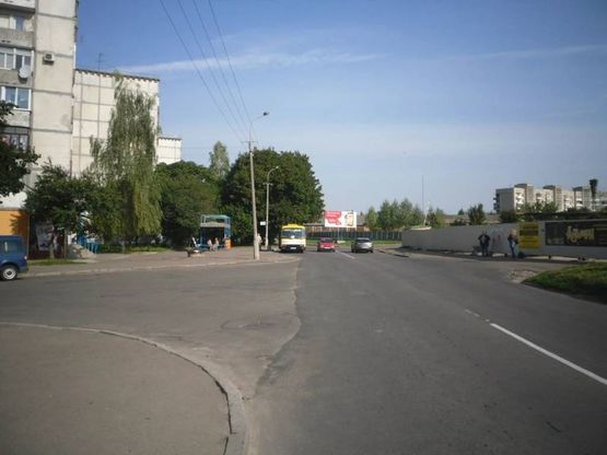 Фото рекламной плоскости по адресу м. Рівне, вул. О. Теліги, 49