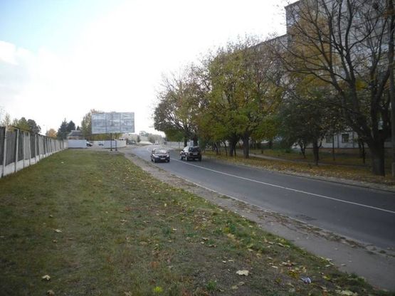 Фото рекламной плоскости по адресу м. Рівне, вул. О. Теліги, 49